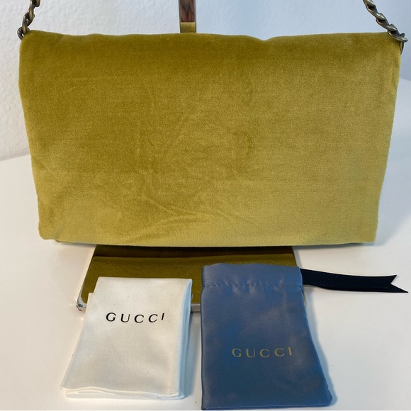 New Gucci Soft Velvet Sunglasses Pouch and Chain only - Picture 10 of 12